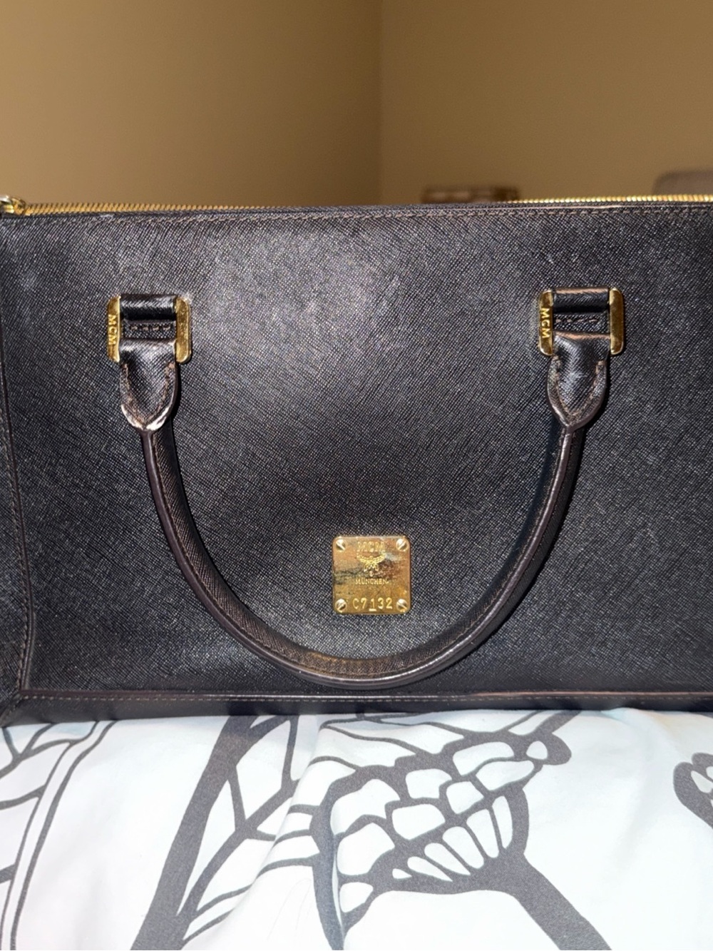 MCM  Nuovo Two-Way Tote in Black Saffiano Leather - Large